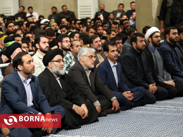 دیدار دانش آموزان و دانشجویان با مقام معظم رهبری