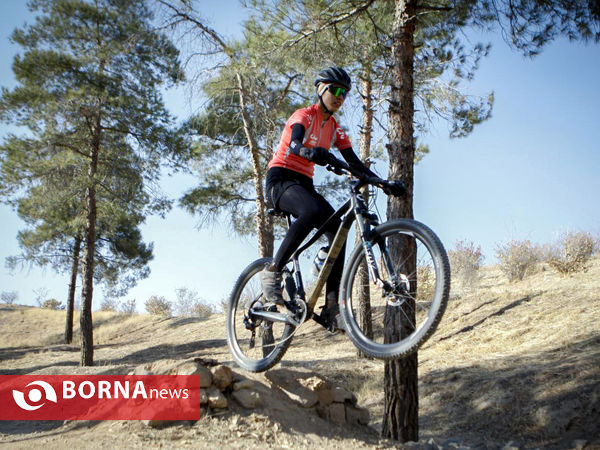 در حاشیه تمرینات دوچرخه سوران کوهستان- پارک چیتگر