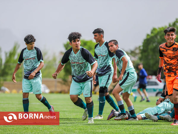 مسابقات فوتبال لیگ مناطق نونهالان کشور