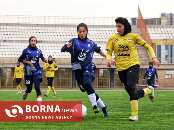 دیدار تیم های فوتبال سپاهان و پیکان البرز