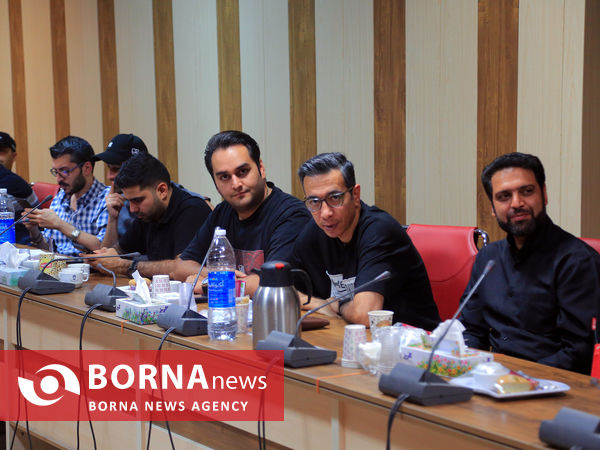 دیدار صمیمی رئیس هیات شنا، شیرجه و واترپلوی خراسان رضوی با خبرنگاران 