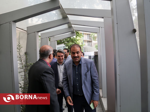 جشن هفته روابط عمومی در خبرگزاری برنا با حضور  رییس و اعضای مرکز اطلاع رسانی و روابط عمومی وزارت ورزش و جوانان