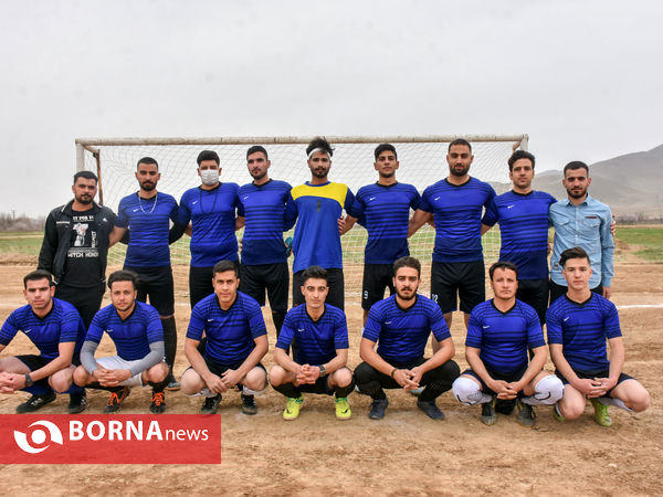 مسابقات فوتبال در روستا