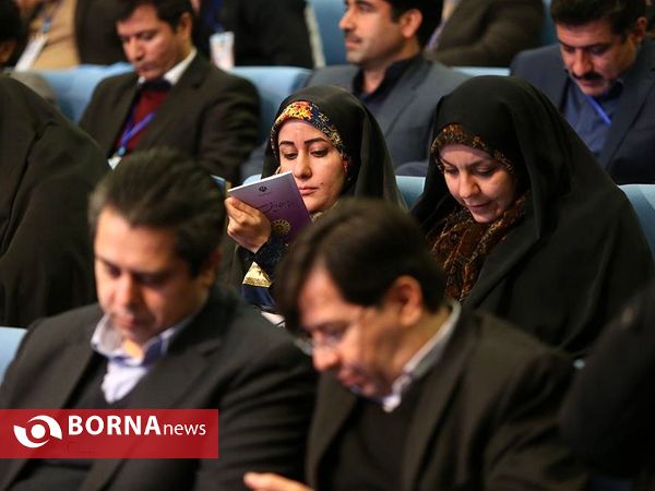 هم اندیشی صمیمانه جوانان با دولت