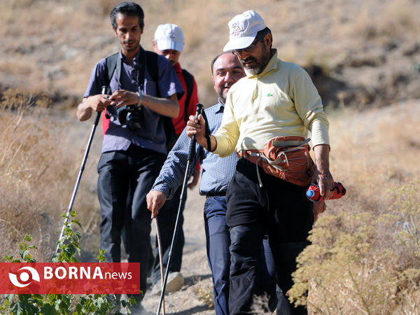 در مسیر ارنگه جاده چالوس با خبرنگاران غرب تهران