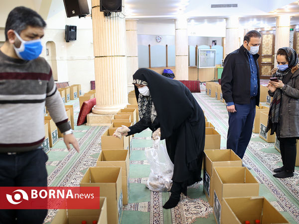 بسته بندی اقلام معیشتی در مسجد قدس
