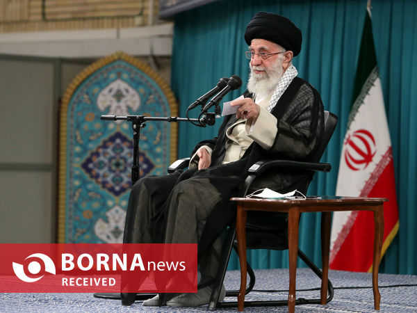 دیدار دست‌اندرکاران برگزاری کنگره شهدای استان قم با مقام معظم رهبری