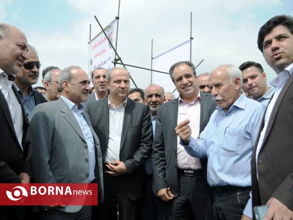 بهره برداری از پروژه های عمرانی و ورزشی شهر قدس