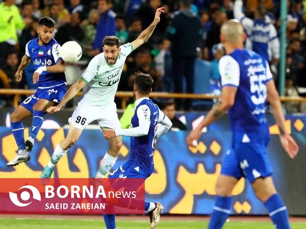 دیدار تیم های استقلال تهران - ذوب آهن اصفهان