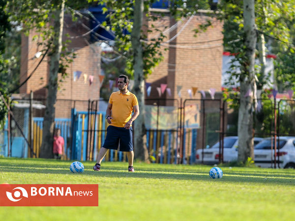 تمرین تیم فوتبال نفت تهران