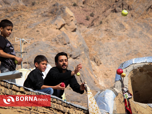 مراسم روز تاسوعای حسینی در روستای هفتهر - یزد