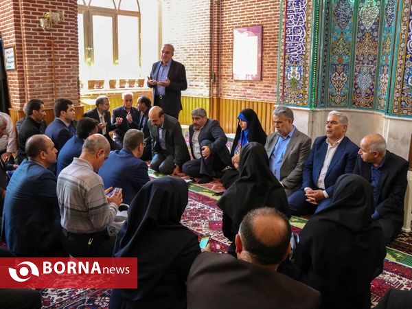 بازدید مدیران ارشد بیمه کشور و زهرا ساعی از  بازار تبریز بعد از آتش سوزی