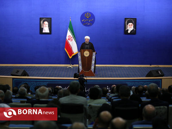ضیافت افطار رییس جمهوری با اساتید و پزشکان