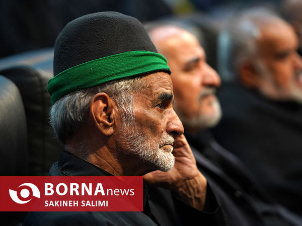  آیین برافراشتن پرچم عزای حسینی برفراز بلندترین سکوی پرچم ایران