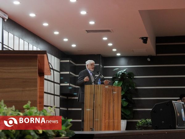 بررسی جنبش دانشجویی در دانشگاه آزاد کرمان با حضور دکتر عارف