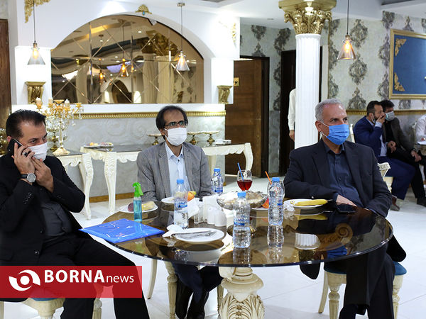 جلسه هم اندیشی با نخبگان و فرهیختگان