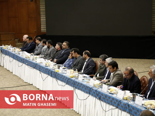 نشست مدیران کل ورزش و جوانان استان ها با سرپرست وزارت ورزش و جوانان