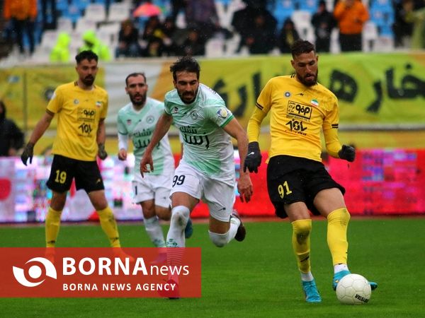 دیدار تیم های ذوب آهن - سپاهان 