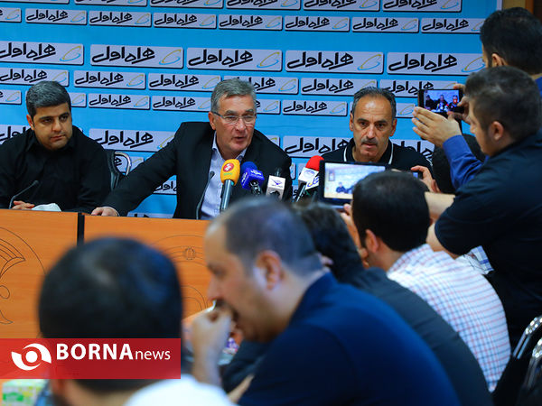 نشست خبری مربیان تیم های پرسپولیس و نساجی