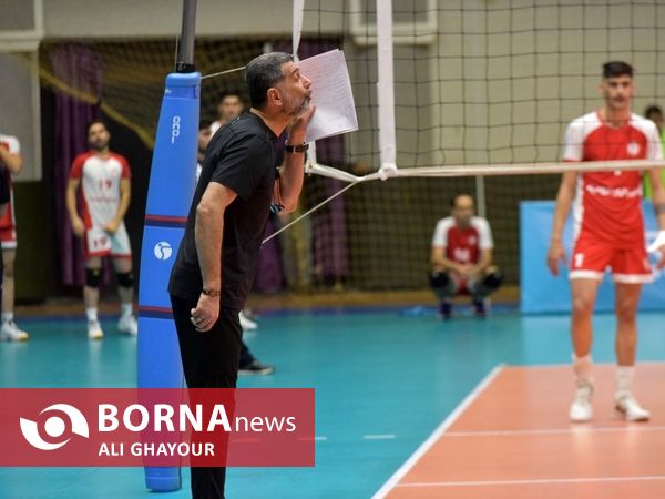 دیدار تیم های والیبال شهرداری ارومیه - لبنیات هراز آمل