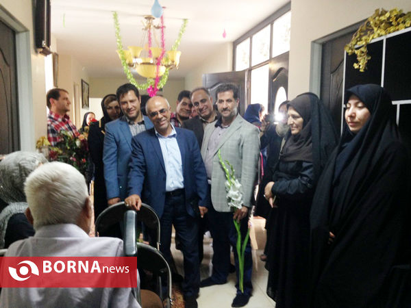بازدید مسئولان غرب تهران از آسایشگاههای سالمندان