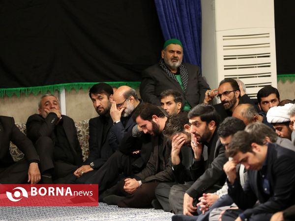 مراسم عزاداری شب عاشورا در حضور رهبر انقلاب