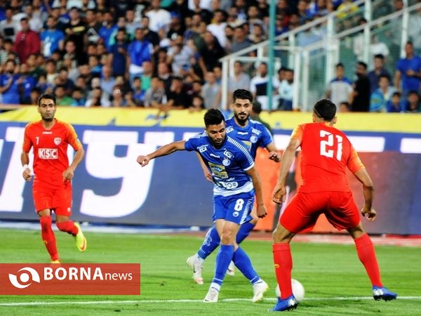 دیدار تیم های فوتبال استقلال- فولاد خوزستان