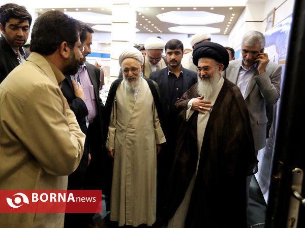 جلسه شورای هماهنگی بزرگداشت دهه کرامت در شیراز