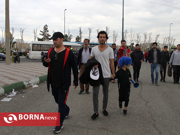 در حاشیه پیش از آغاز دربی ۸۹