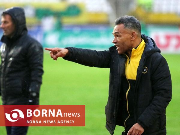 دیدار تیم فوتبال سپاهان _ گل گهر سیرجان