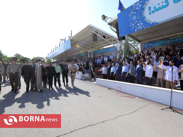 مراسم دانش‌آموختگی دانشجویان دانشگاه امام حسین (ع) با حضور رهبر انقلاب
