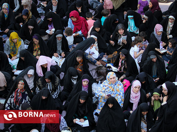 برگزاری دعای عرفه در امام زادگان پنج تن "ع" لویزان