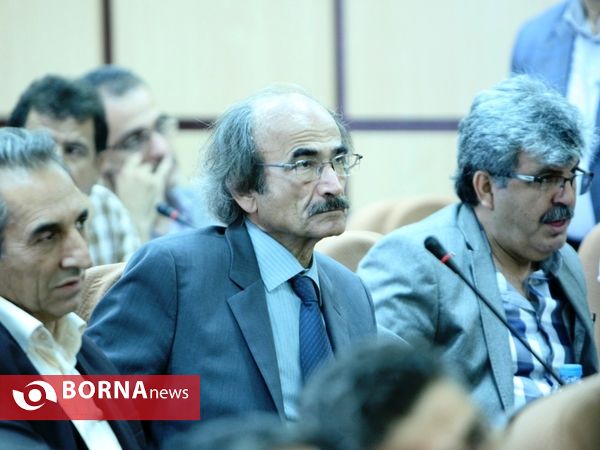 نشست هم اندیشی مدیران صنایع و واحدهای تولیدی و کشاورزی با استاندار تهران