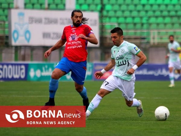 دیدار تیم های فوتبال ذوب آهن - نساجی مازندران