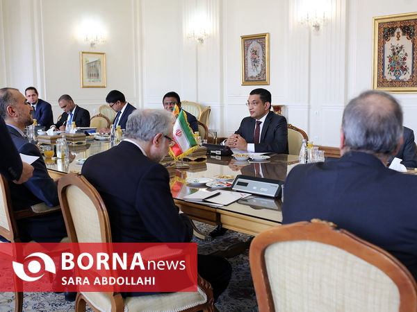 دیدار وزرای خارجه ایران و سریلانکا