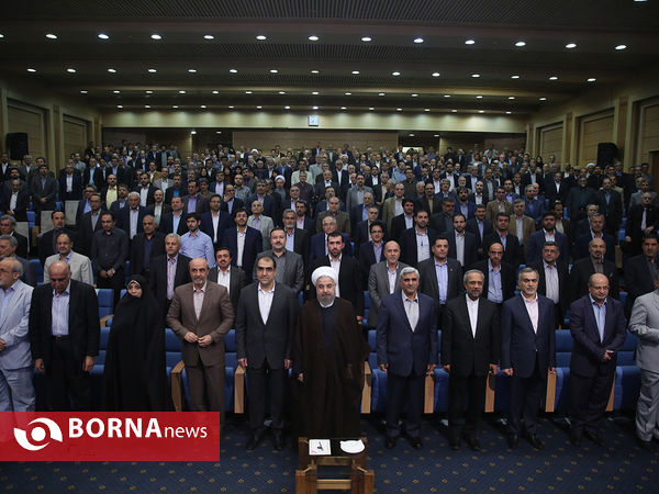 ضیافت افطار رییس جمهوری با اساتید و پزشکان