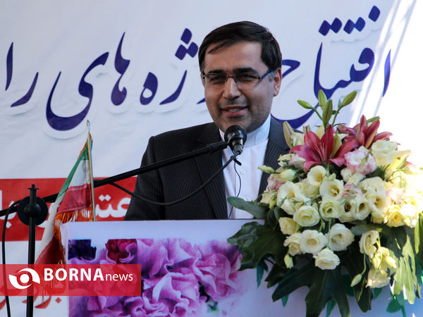 آغاز افتتاح پروژه های هفته دولت در استان فارس با حضور وزیر راه و شهرسازی