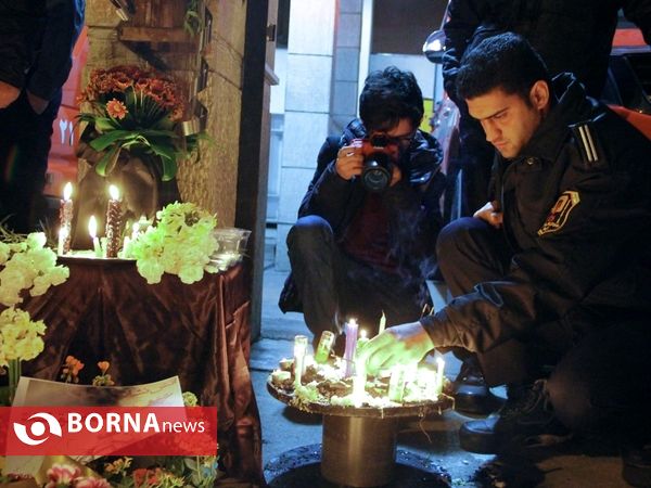 گرامیداشت یاد شهدای آتش نشان توسط مردم شیراز در ایستگاه های آتش نشانی