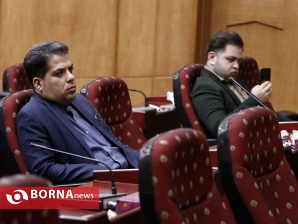 نشست خبری ستاد مدیریت کرونا با حضور استاندار کرمان و سایر اعضای ستاد