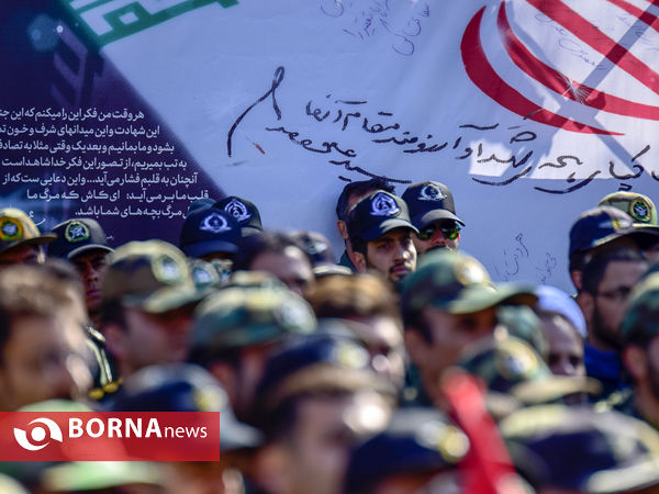 تشییع پیکر سه شهید هوانیروز در حادثه سقوط بالگرد امدادی