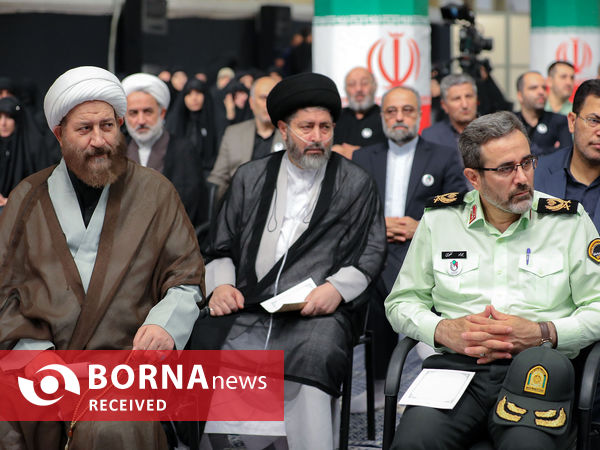 دیدار اعضای کنگره ملی شهدای استان اردبیل با رهبر انقلاب
