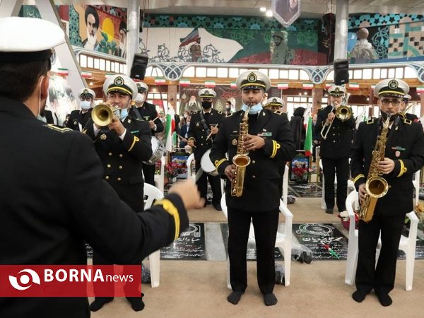 مراسم گلباران گلزار شهدای رشت به مناسبت آغاز دهه فجر