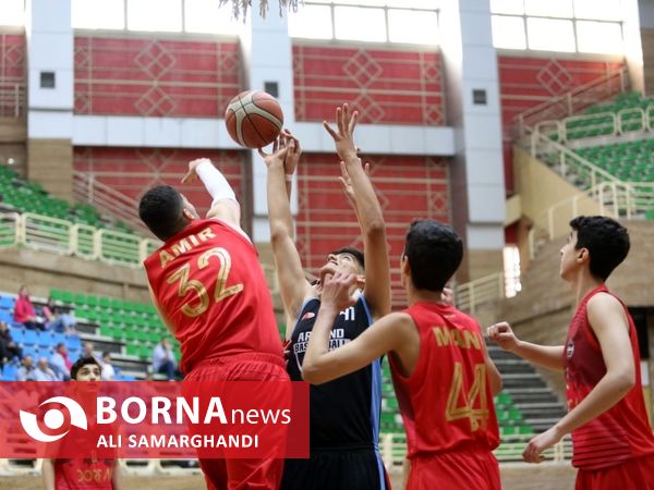 رقابت های پلی آف لیگ نوجوانان کشور 