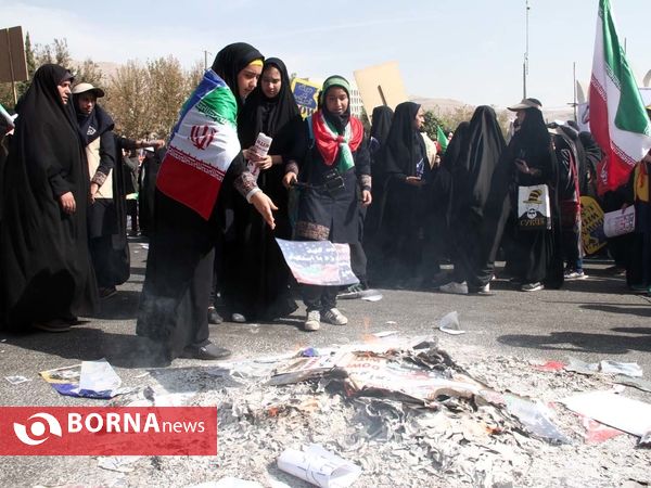 راهپیمایی دانش آموزان، دانشجویان و مردم فارس در یوم الله 13 آبان
