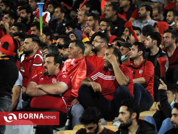 دیدار تیم های فوتبال نساجی - مس کرمان