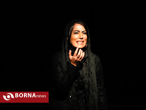 نمایش " سقوط معکوس "