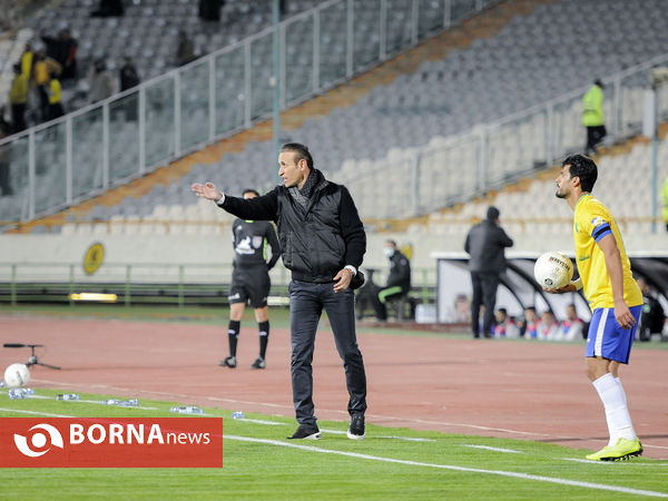 دیدار تیم های فوتبال پرسپولیس -صنعت نفت