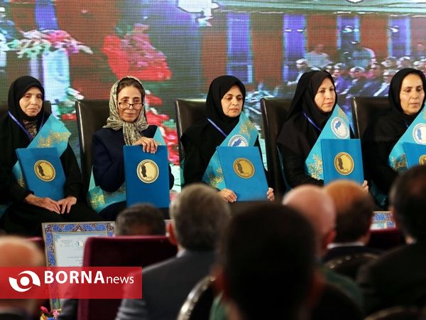 سومین آیین نکوداشت مادران نمونه شهر شیراز