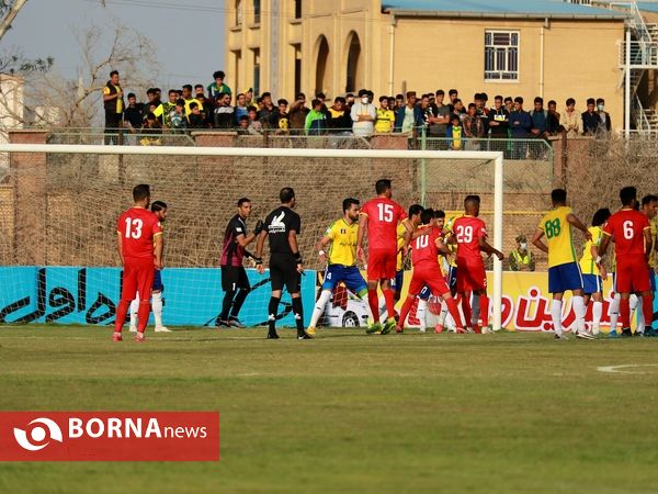 دیدار تیم های فوتبال صنعت نفت - فولاد