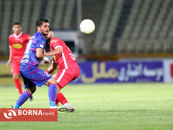 دیدار تیم های فوتبال پرسپولیس - هوادار